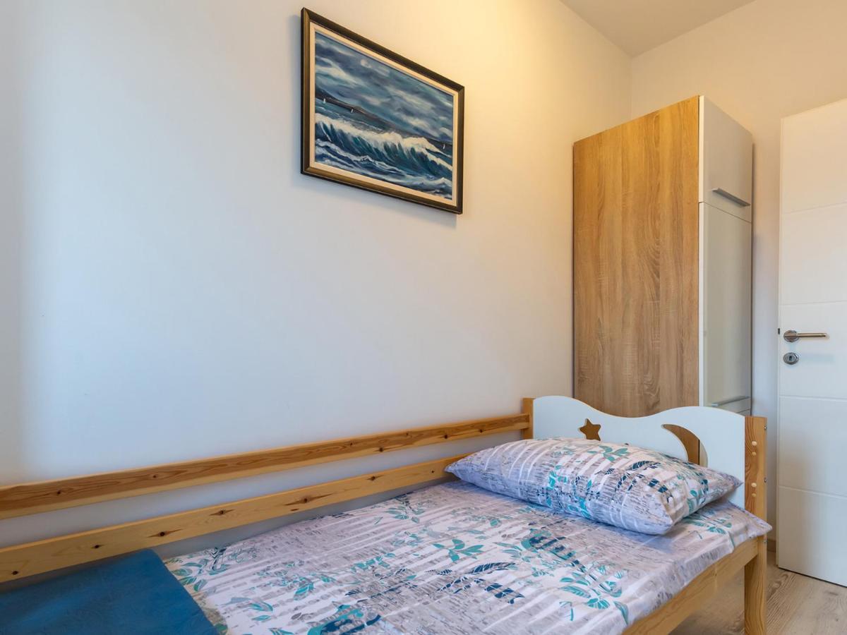 Amoroso Apartment 200M From Sea Porec Exterior photo